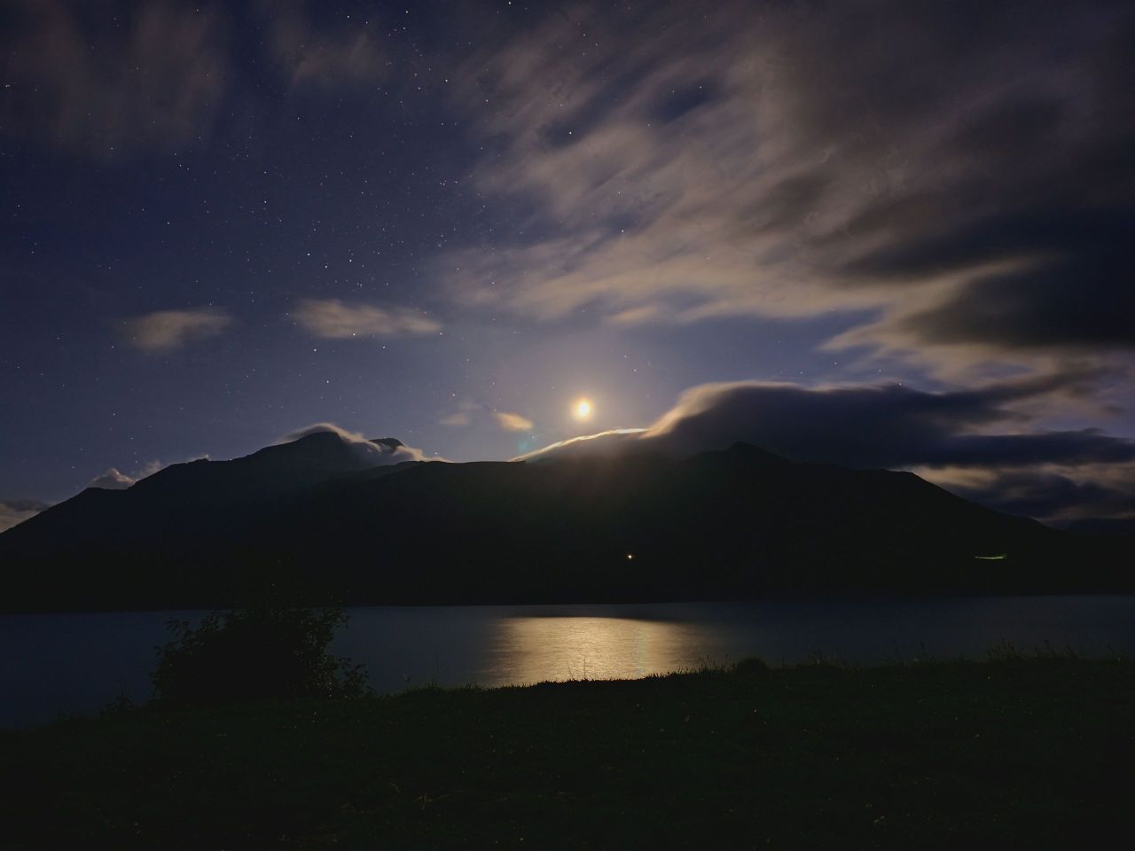 Mondschein in den Alpen